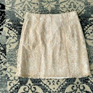 Lace skirt